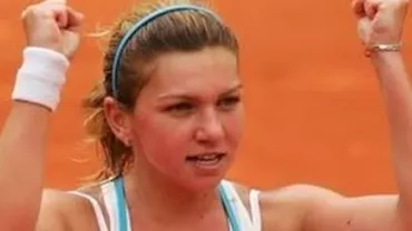 Simona Halep s-a calificat în finală, la Doha după ce a învins-o pe Radwanska