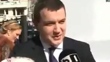 Liderul PMP, Eugen Tomac, și-a botezat fiica: Traian Băsescu și fiica sa, prezenți la eveniment (VIDEO)