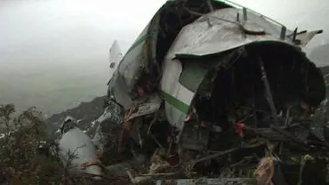 Nepal: 18 persoane au murit în urma prăbușirii unui avion de mici dimensiuni