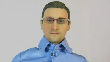 O păpuşă cu imaginea lui Snowden a fost pusă în vânzare în SUA