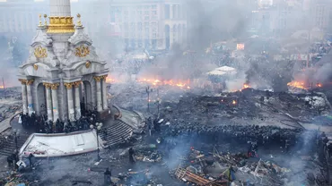 Violenţele de la Kiev: Cel puţin 100 morţi, atât din rândul manifestanţilor, cât şi al poliţiştilor. Parlamentul şi Guvernul, evacuate de urgență