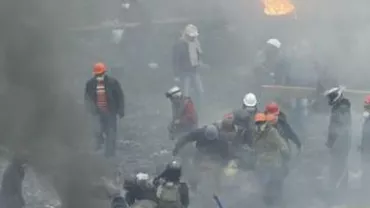 Presa ucraineană informează asupra a treisprezece cadavre neidentificate abandonate în Piața Independenței din Kiev