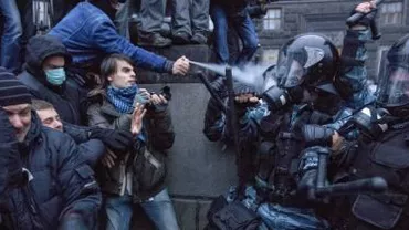 Moscova protestează față de rănirea șoferului unui autocar cu turiști de către opozanți ucrainieni