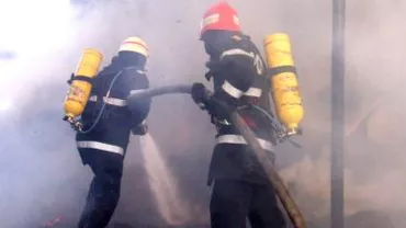 Olt: Un incendiu a izbucnit la o vilă din Drăgănești ce îi aparține lui Bercea Mondial