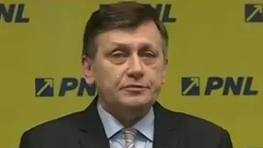 Crin Antonescu: Tăriceanu a acționat într-o poziție jenantă de client aspirant la ușa primului ministru