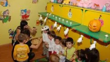 Târgu-Jiu: O mămică acuză îngrijitoarea că i-a bătut fetiţa