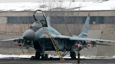 Rusia trimite avioane suplimentare la baza din Armenia