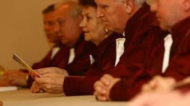 Curtea Constituțională va judeca contestația PMP și PDL sâmbătă, la ora 10.00