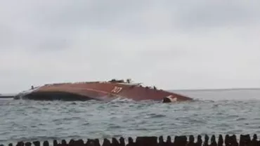 Flota rusă din Crimeea și-ar fi scufundat o navă pentru a bloca accesul forțelor ucrainene la Marea Neagră (VIDEO)