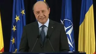 Traian Băsescu: Legea certificatelor verzi a fost retrimisă Parlamentului pentru că lipsea un aviz de la Comisia Europeană. Guvernul susține că președintele minte