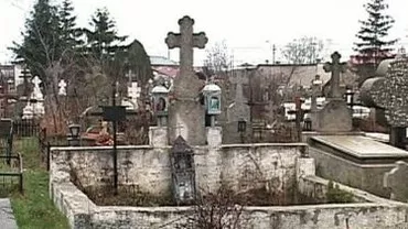 Brașov: Un preot este cercetat pentru afaceri ilegale cu locuri de veci. Prejudiciul - aproximativ 600.000 lei