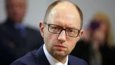 Arseni Iaţeniuk: Conflictul cu Rusia, în Crimeea, intră într-o "fază militară"