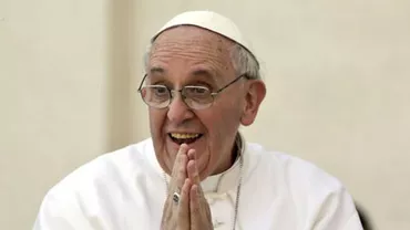 Papa Francisc s-a întâlnit cu Russell Crowe şi producătorii filmului "Noah" în timpul unei audienţe publice