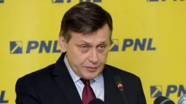 Crin Antonescu: PNL salută semnarea acordului politic UE - Ucraina