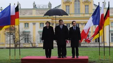 Ţările din "Triunghiul de la Weimar" cer Rusiei să "se abţină de la orice escaladare" în Ucraina