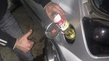 Un bărbat din Cluj își alimentează mașina cu ulei alimentar: ”Miroase un pic a plăcinte la semafor, dar merge uns”