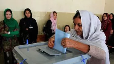 Afganistan: Secţiile de votare s-au deschis pentru primul tur al alegerilor prezidenţiale