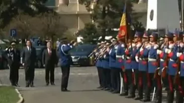 Victor Ponta, primit cu onor militar la bilanțul MAI, în ciuda regulamentului