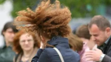 ANM: Cod galben de vânt în județele Ilfov și Bistrița-Năsăud