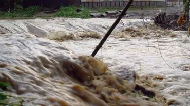 Alertă maximă de inundații: Viitură mare așteptată pe râul Prahova la miezul nopții