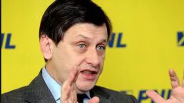 Crin Antonescu: Vacanţa parlamentară pentru campanie nu are niciun fel de justificare şi precedent. Sper să nu ceară și diurne