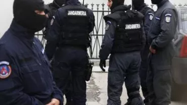 București: Percheziții la casa lui Viorel Lis, fiind vizată o rețea de proxenetism și prostituție de lux