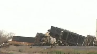SUA: Tren marfar cu 45 de vagoane, deraiat din cauza rafalelor puternice de vânt