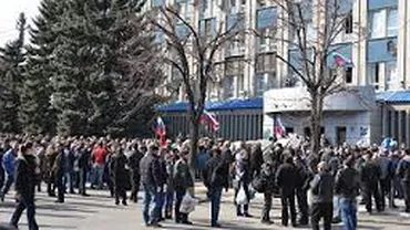 Militanţi proruşi au atacat comisariatul poliţiei din oraşul ucrainean Lugansk