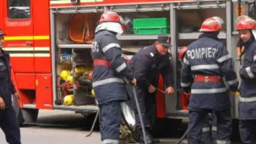 Un bărbat din Râmnicu Vâlcea, imobilizat la pat, a murit în urma unui incendiu izbucnit în apartamentul său