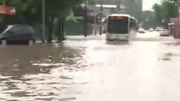 ANM: Codul galben de ploi în București a fost prelungit