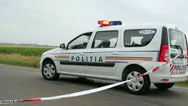 Bărbat mort după ce a fost lovit de un TIR când încerca să schimbe o roată la un microbuz, pe A 1