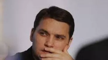 Dan Șova ar fi păstrat la conducerea Tarom doar oameni apropiați premierului