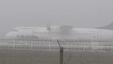 O cursă venind de la Iași a aterizat pe Aeroportul Băneasa din cauza ceții
