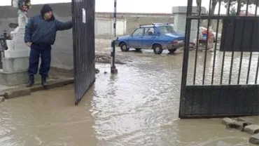 Sibiu: Aproximativ 100 de morminte din Cimitirul Municipal au fost inundate