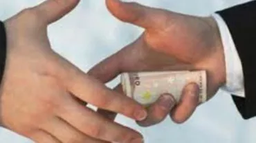 Mehedinți: Un avocat a fost trimis în judecată pentru cumpărare de influență
