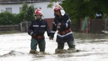 Aproape 50 de case şi gospodării din municipiul Huşi au fost inundate