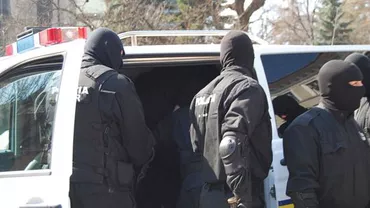 Magistratul fugar s-a predat procurorilor DNA: Acesta și alți trei judecători sunt acuzați de corupție (VIDEO)