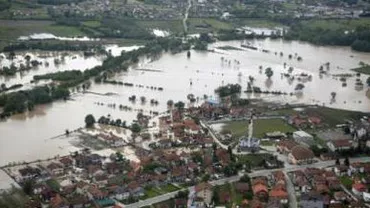 Trei zile de doliu în Serbia pentru persoanele care și-au pierdut viața în urma inundațiilor