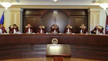 CCR a decis că Traian Băsescu nu a încălcat Constituția prin implicarea în campania electorală