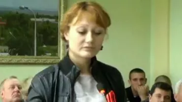 Irina Filatova, noul ministru al Culturii al autoproclamatei Republici Lugansk, fotografiată în costum de baie și cu berea în mână (FOTO)