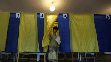 Prezenţa la vot în scrutinul prezidenţial din Ucraina era de 38,53% la ora 15.00