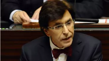 Premierul belgian Elio Di Rupo a prezentat demisia Guvernului, după alegerile legislative