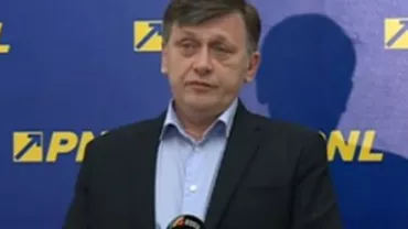 Crin Antonescu: Tăriceanu este un cadavru ambulant, este stafia unui USL pe care îl întrupează acum îmbălsămat de Ponta