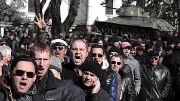 Insurgenţi proruşi au atacat o unitate militară din oraşul ucrainean Lugansk