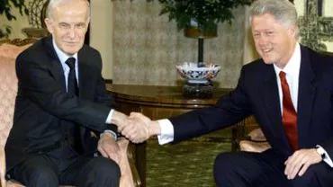 Newsweek: Israelul a interceptat, în 1999, conversaţiile lui Bill Clinton cu Hafez al-Assad