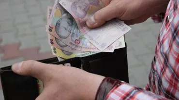 Circa 90% din câștigurile românilor se duc pe mâncare, utilități și taxe (VIDEO)