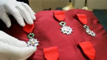 Veteran în vârstă de 92 ani, victima unui furt de ziua Debarcării în Normandia