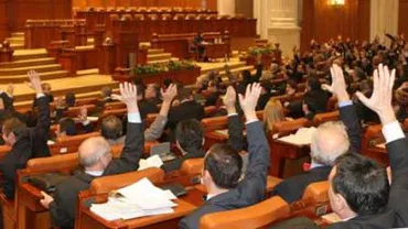 Parlamentarii propun alte patru zile libere, dintre care una în prima zi de școală și alta de Ziua Independenței