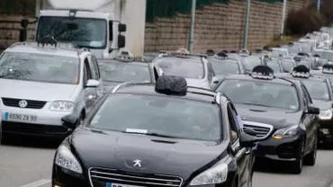 Taximetriștii din mai multe orașe europene protestează față de serviciile de taximetrie la cerere