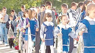 Structura anului școlar 2014-105, în dezbatere publică: Școala va începe pe 15 septembrie, iar cursurile vor dura 36 de săptămâni